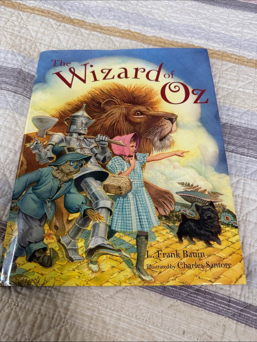 Kohl's Wizard of Oz Kids Book - Blue, Yellow, Pink, Brown